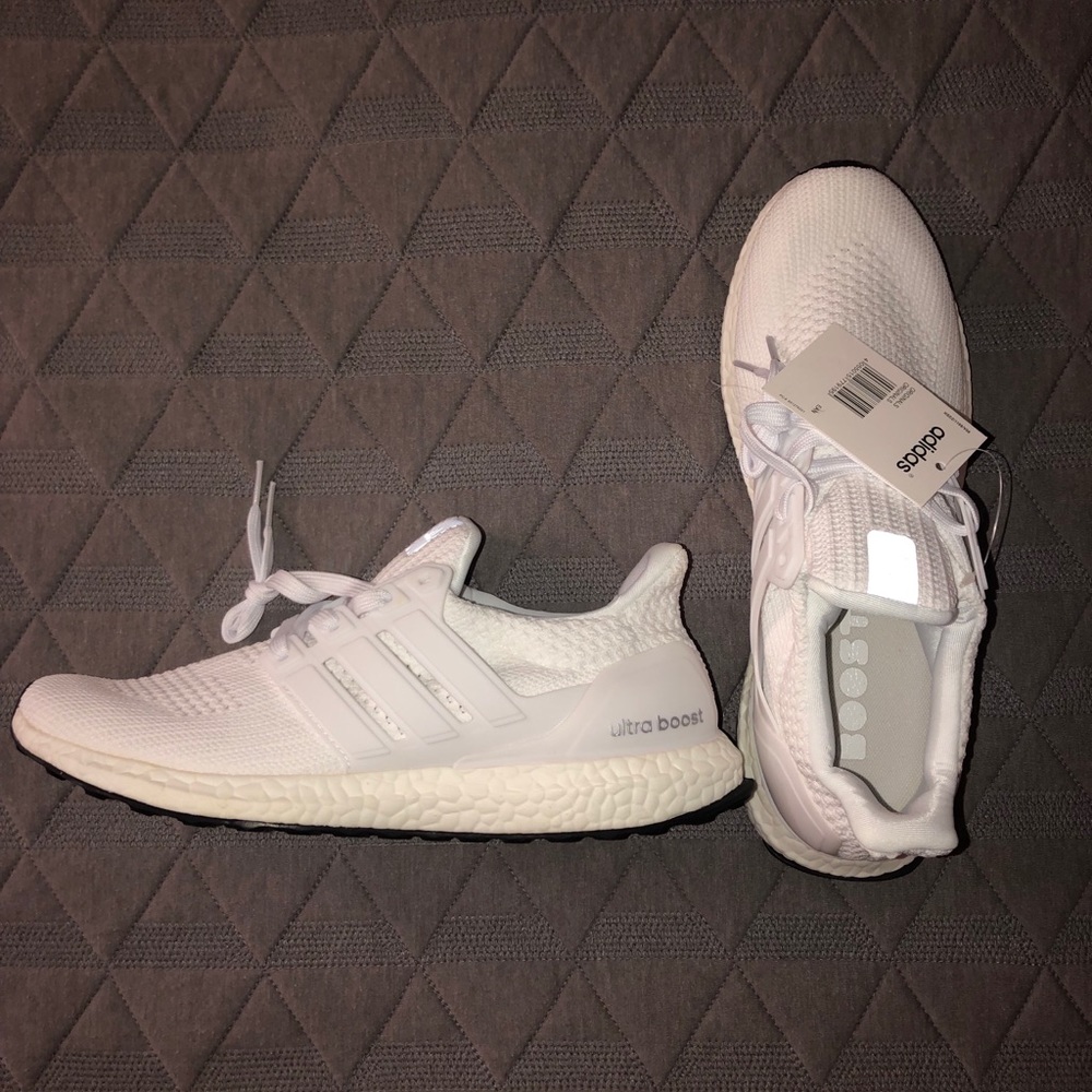 Adidas Ultraboost - Picture 1 of 4